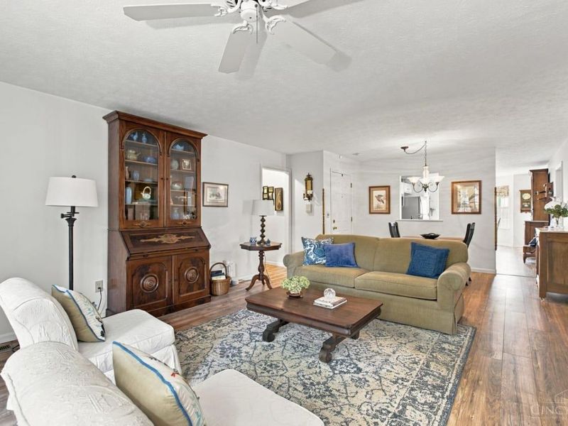 5471 Asbury Lake Drive, Unit 18, Green Township, OH 45247 Photo 4