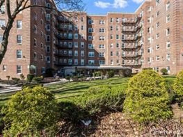 84-50 169th Street, Unit 418, Jamaica Hills, NY 11432
