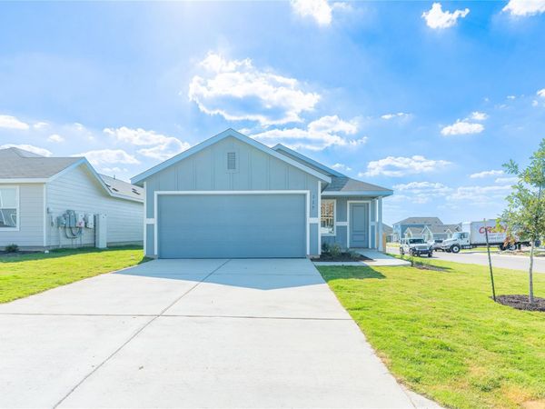 117 Dark Victory RD, Jarrell, TX 76537