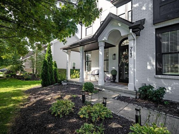 713 Blossom Lane, Pickerington, OH 43147