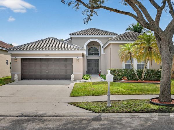 1005 Cedar Falls Drive, Weston, FL 33327