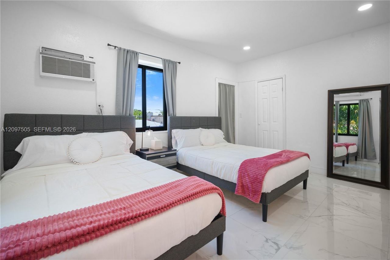 5501 NW Miami Ct , Miami, FL 33127 Photo