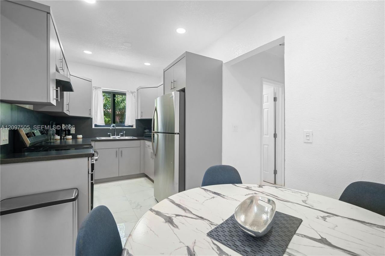 5501 NW Miami Ct , Miami, FL 33127 Photo