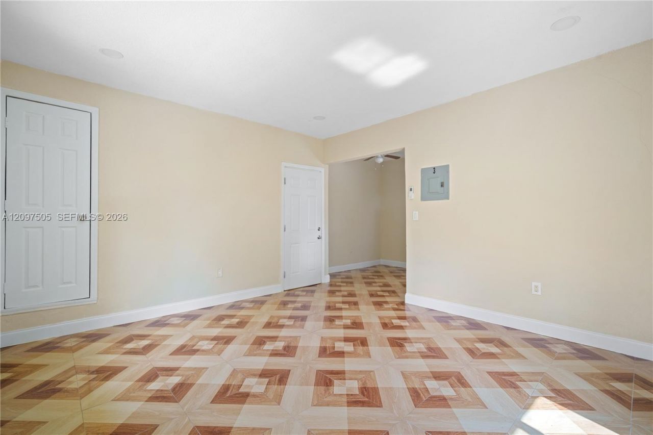 5501 NW Miami Ct , Miami, FL 33127 Photo