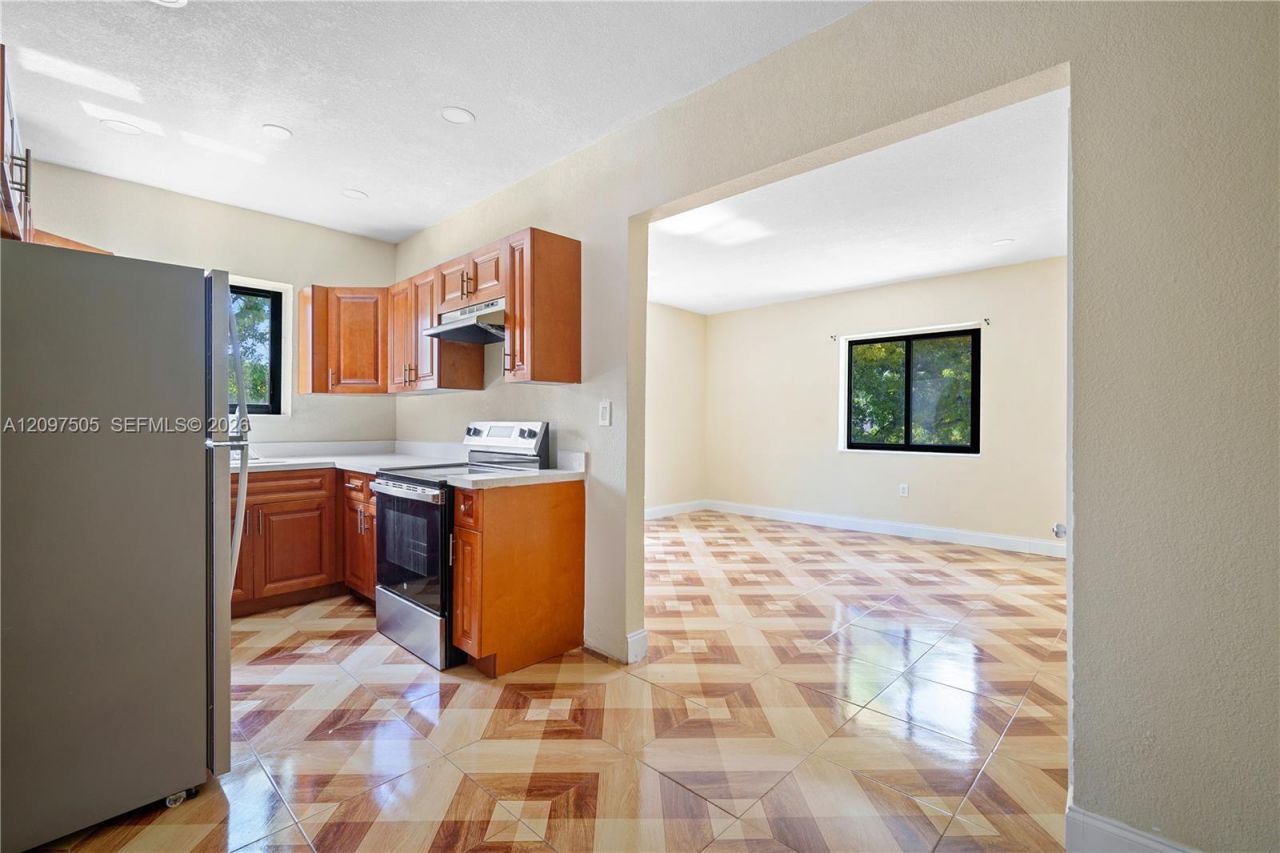 5501 NW Miami Ct , Miami, FL 33127 Photo