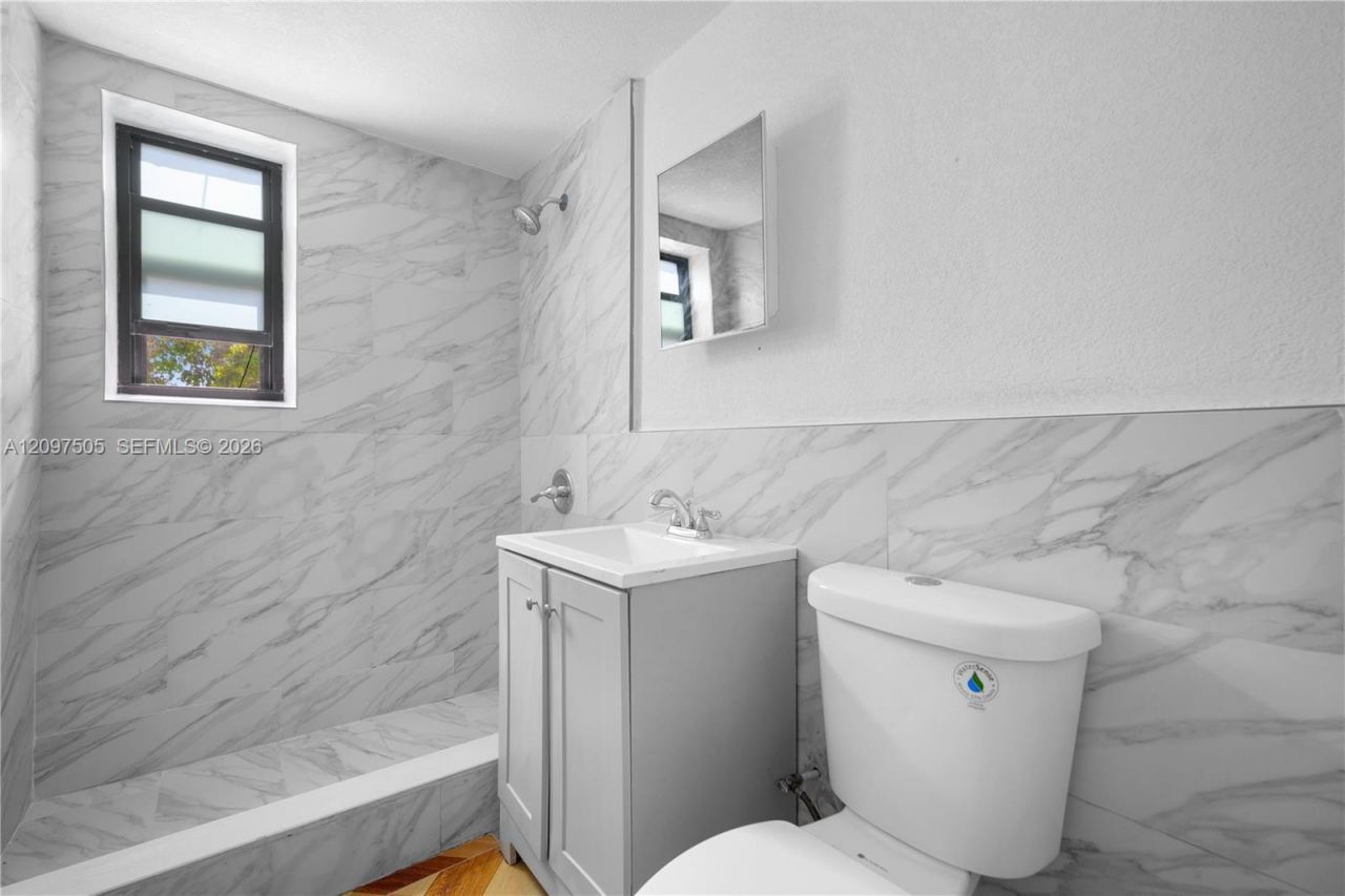 5501 NW Miami Ct , Miami, FL 33127 Photo