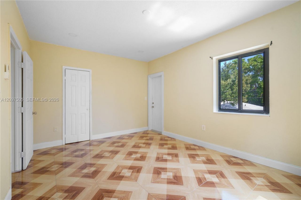 5501 NW Miami Ct , Miami, FL 33127 Photo
