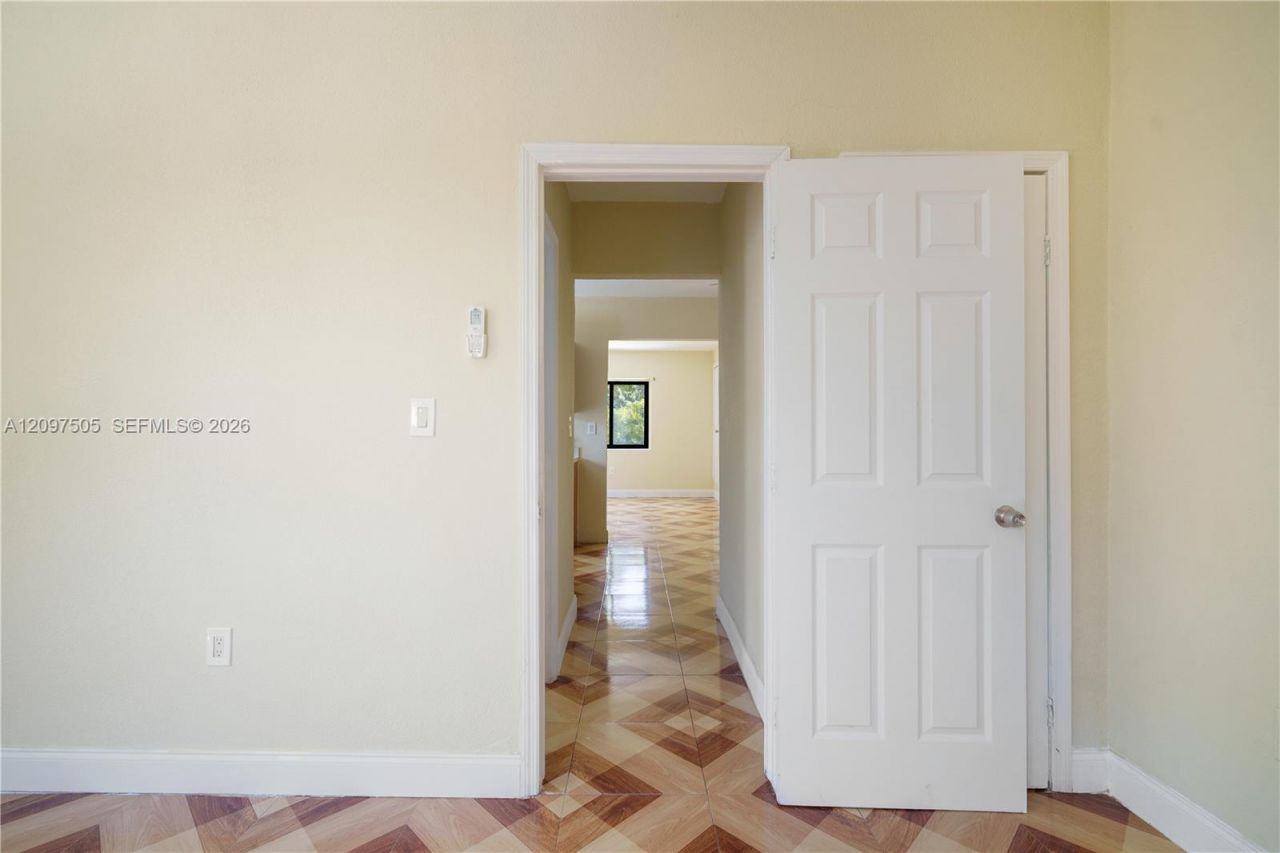 5501 NW Miami Ct , Miami, FL 33127 Photo