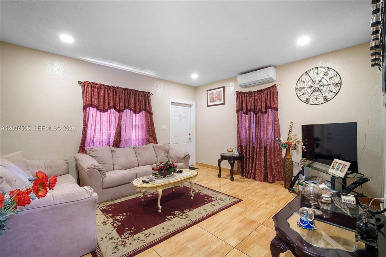 5501 NW Miami Ct , Miami, FL 33127 Photo