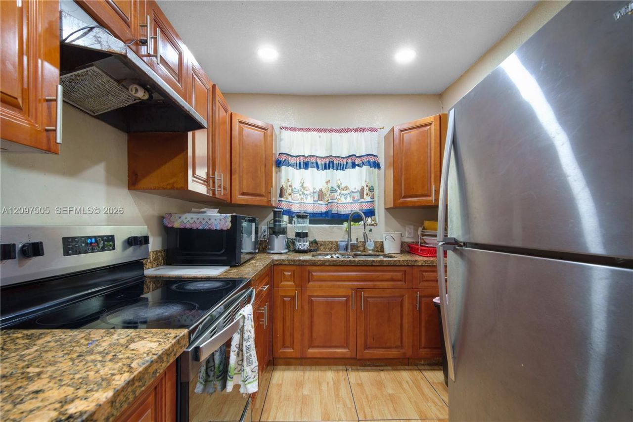 5501 NW Miami Ct , Miami, FL 33127 Photo