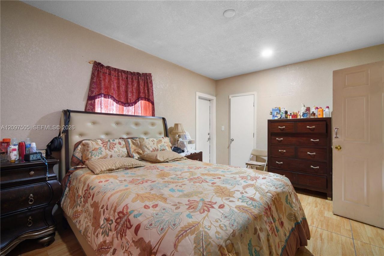 5501 NW Miami Ct , Miami, FL 33127 Photo