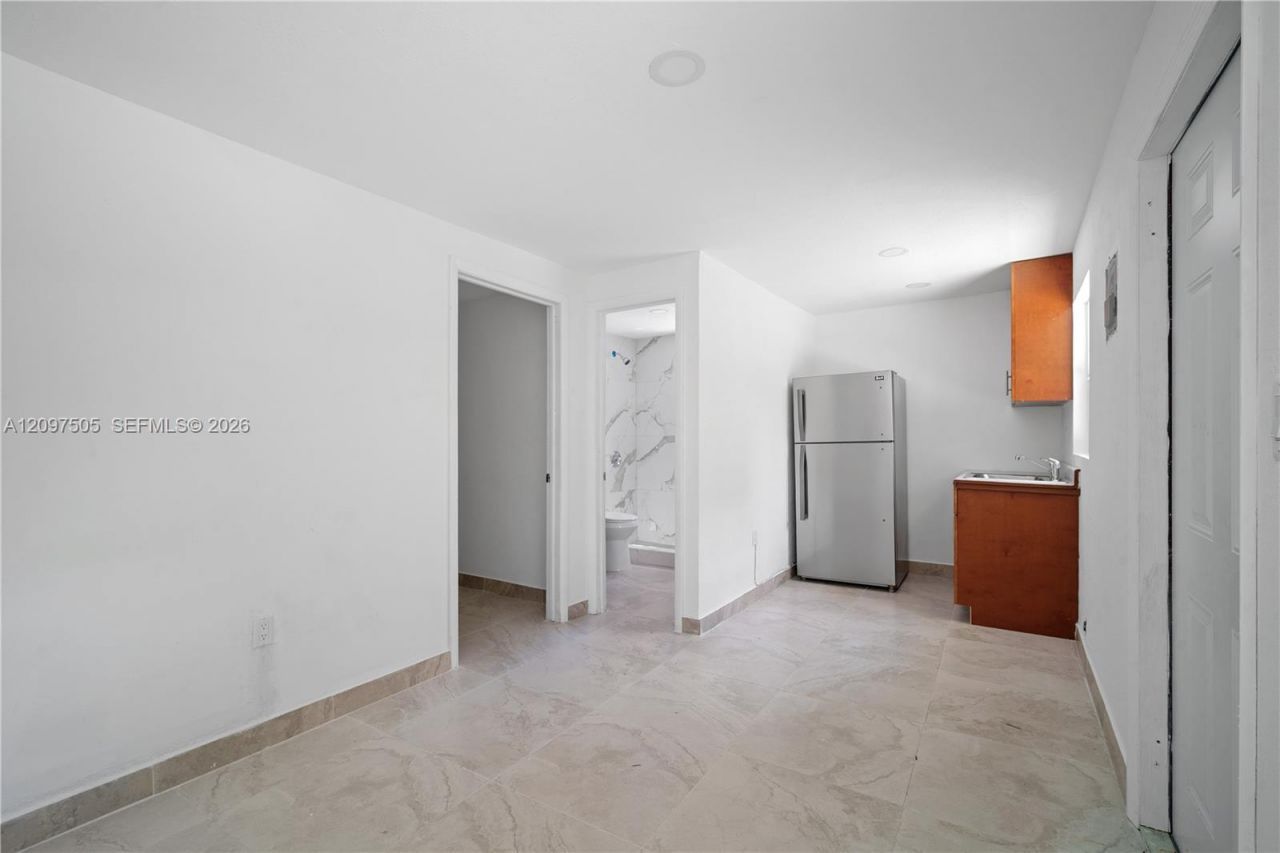 5501 NW Miami Ct , Miami, FL 33127 Photo