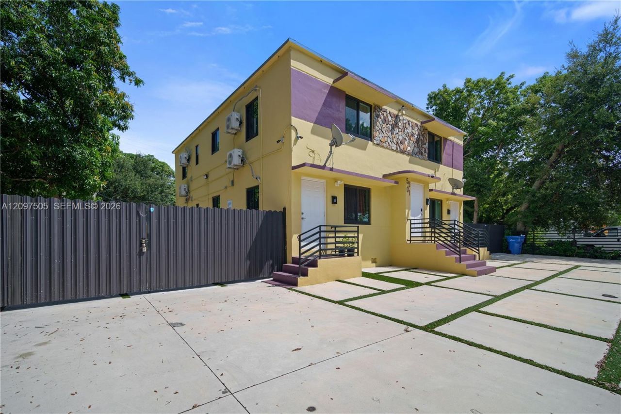 5501 NW Miami Ct , Miami, FL 33127 Photo