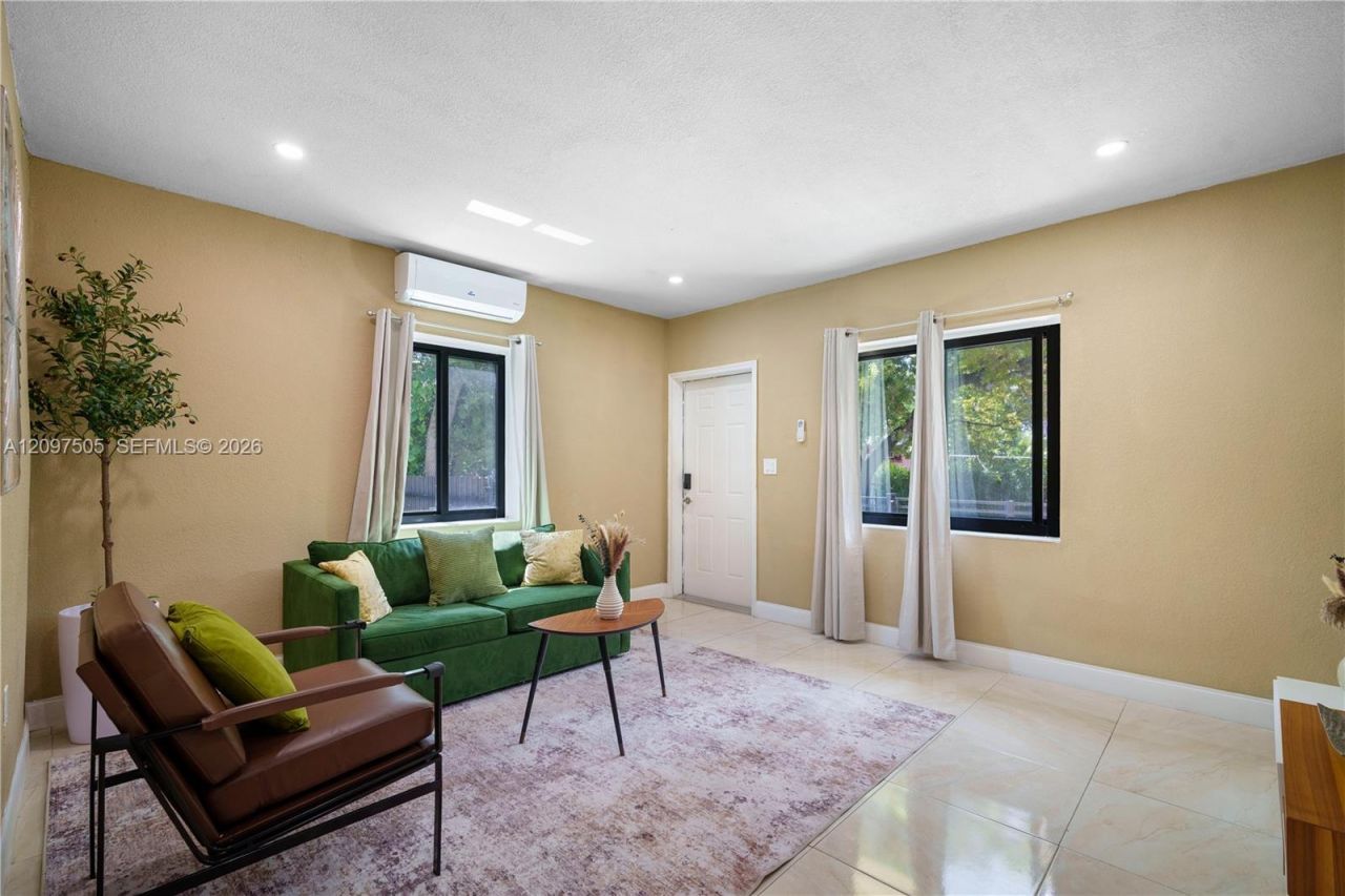 5501 NW Miami Ct , Miami, FL 33127 Photo