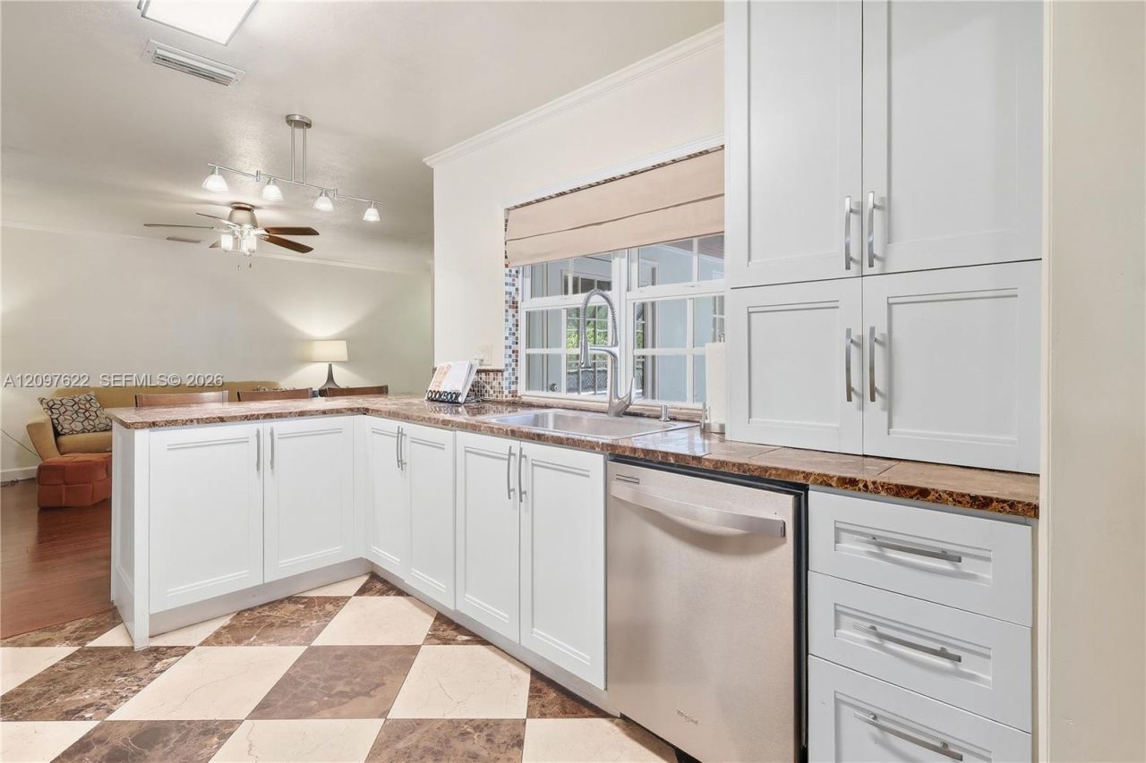 16500 E Stonehaven Rd , Miami Lakes, FL 33014 Photo
