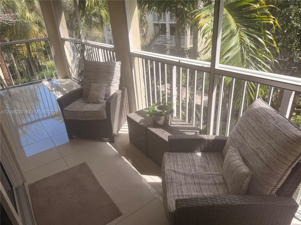 430 S Park Rd , Unit 3-302, Hollywood, FL 33021 Photo