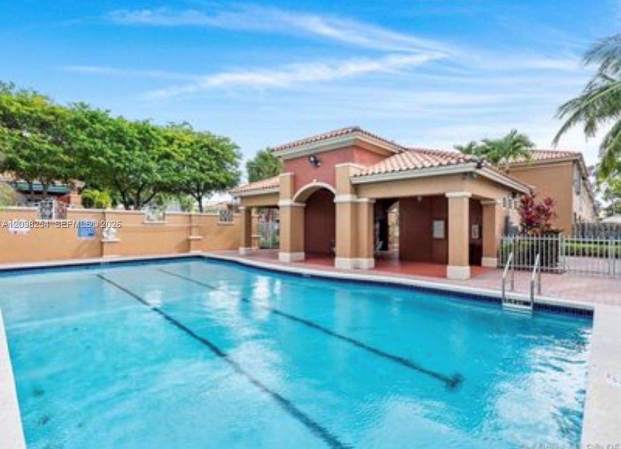 11528 NW 60th Ter, Unit 475, Doral, FL 33178 Photo