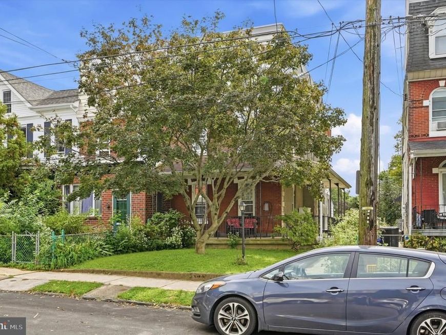 216 Rochelle Avenue, Philadelphia, PA 19128 Main Photo