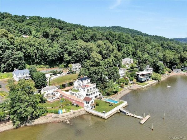 74 River Road , Nyack, NY 10960