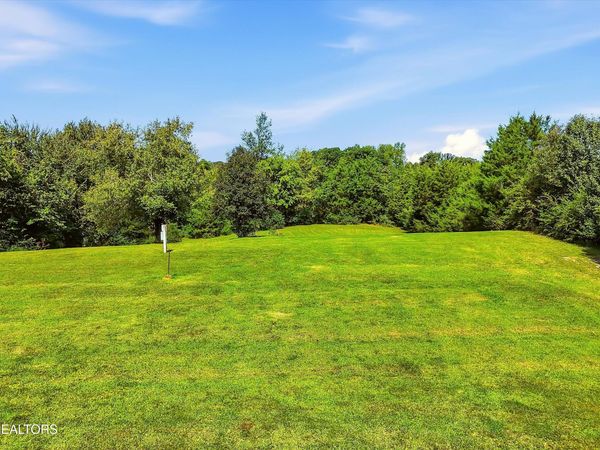4745 Morganton Rd, Maryville, TN 37801