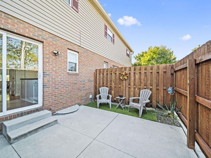 4635 Orwell Drive, Unit 4635, Columbus, OH 43220 Photo 29