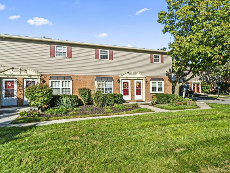4635 Orwell Drive, Unit 4635, Columbus, OH 43220 Photo 4