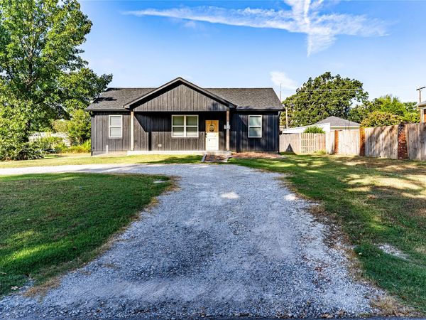 318 S Roland Street , Bristow, OK 74010