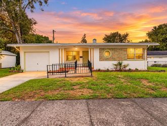 541 S CLAYTON AVENUE Lakeland, FL 33801