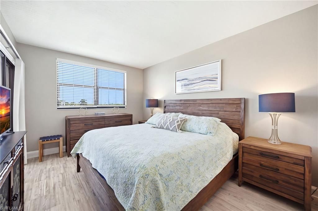 803 River Point Dr, Unit 306B, Naples, FL 34102 Photo