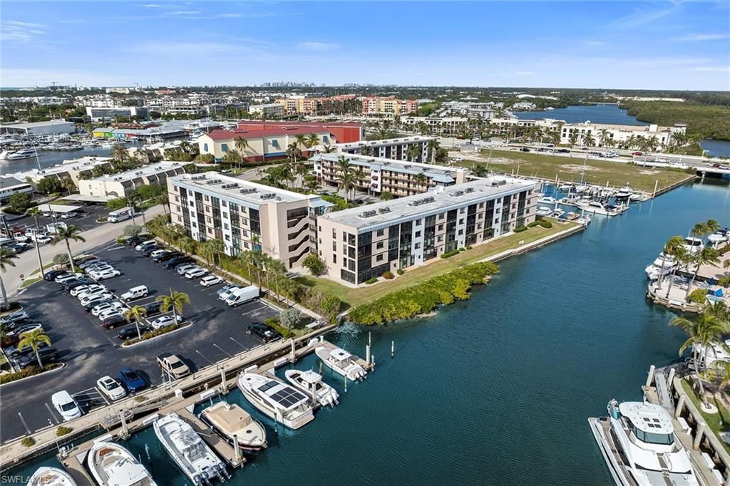 803 River Point Dr, Unit 306B, Naples, FL 34102 Photo