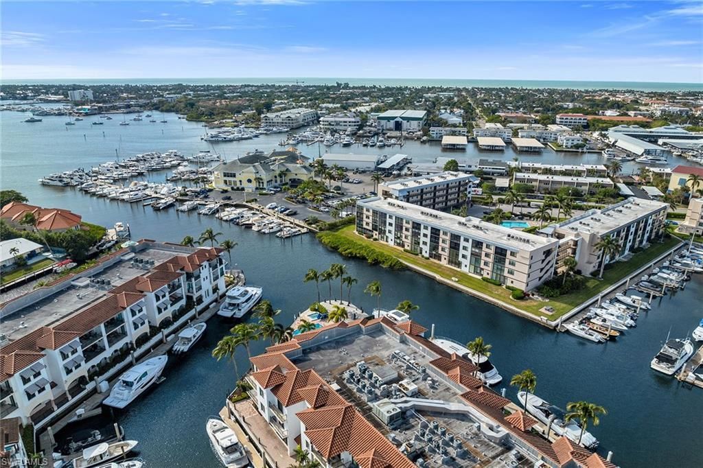 803 River Point Dr, Unit 306B, Naples, FL 34102 Photo