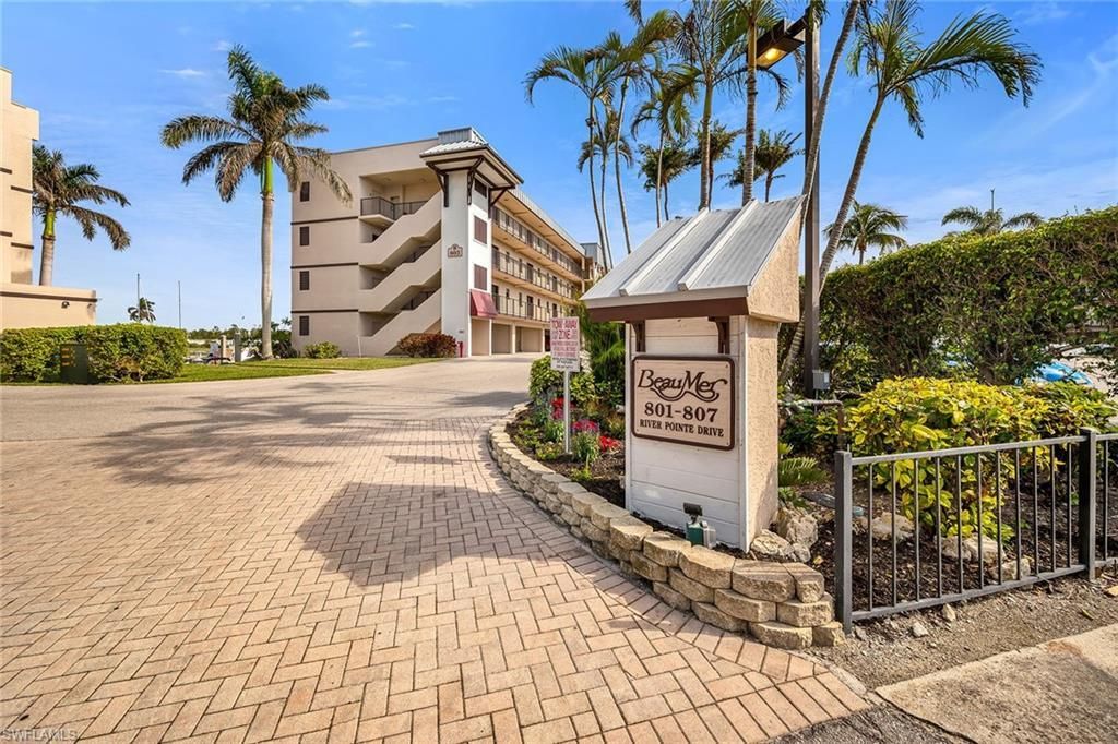 803 River Point Dr, Unit 306B, Naples, FL 34102 Photo