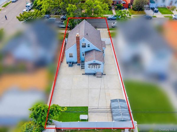 16363 20th Avenue, Whitestone, NY 11357
