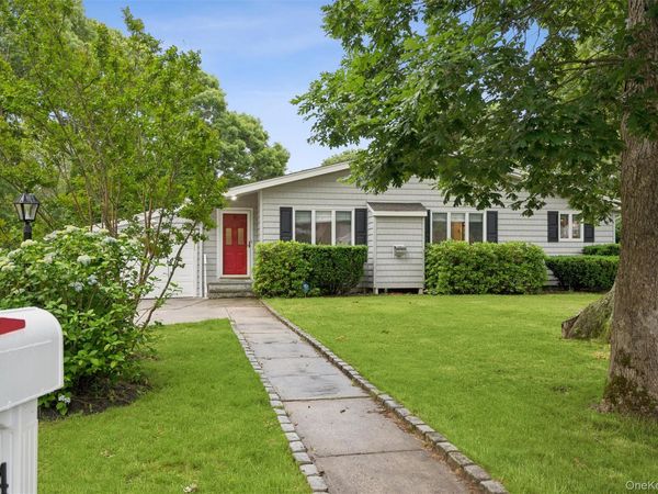 41 Homewood Drive , Hampton Bays, NY 11946