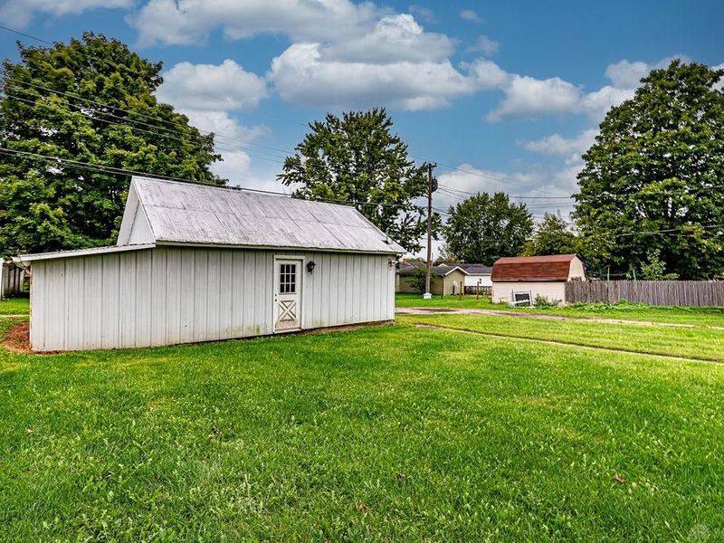211 Pearl Street, New Paris, OH 45347 Photo 4