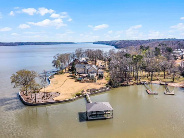 10 WARD LN, Counce, TN 38326