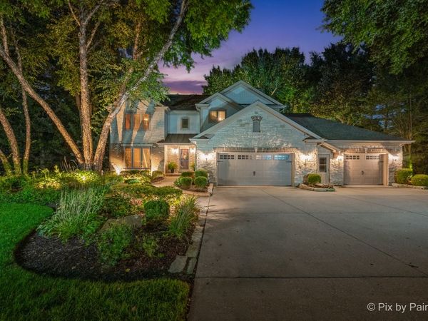 2917 Pleasant Drive, McHenry, IL 60051