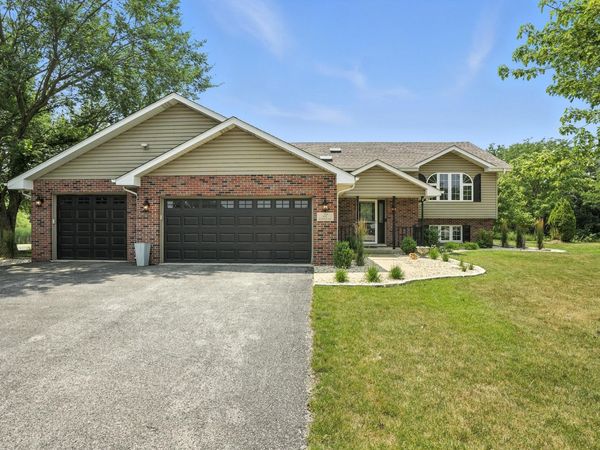 22 Summerhill Drive , Dyer, IN 46311