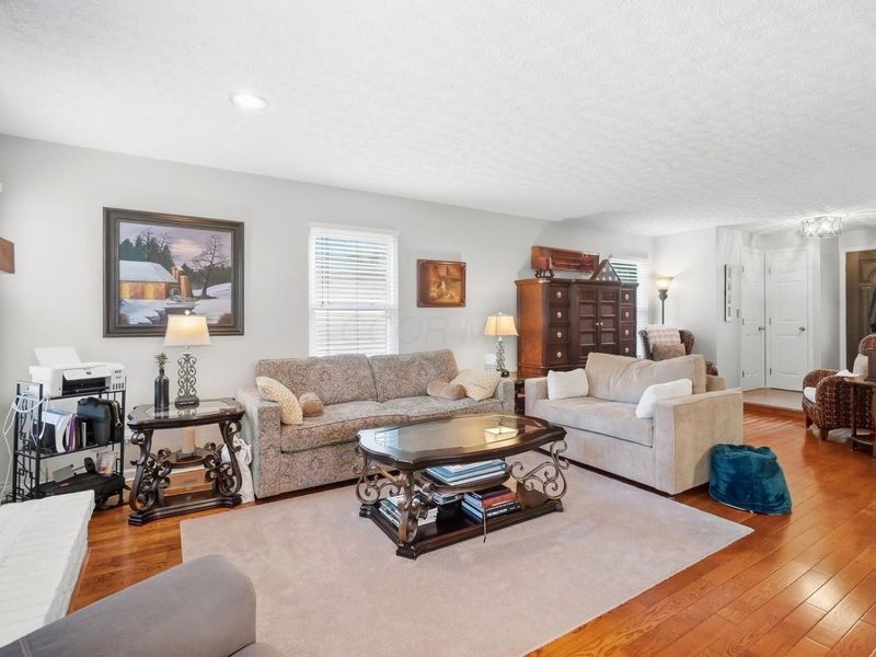 4573 Heather Ridge Drive, Hilliard, OH 43026 Photo 9