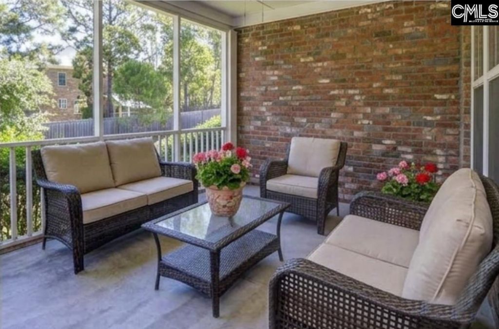 21 Palm Crescent Court  Photo 10