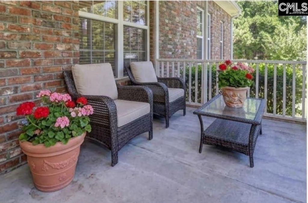 21 Palm Crescent Court  Photo 9