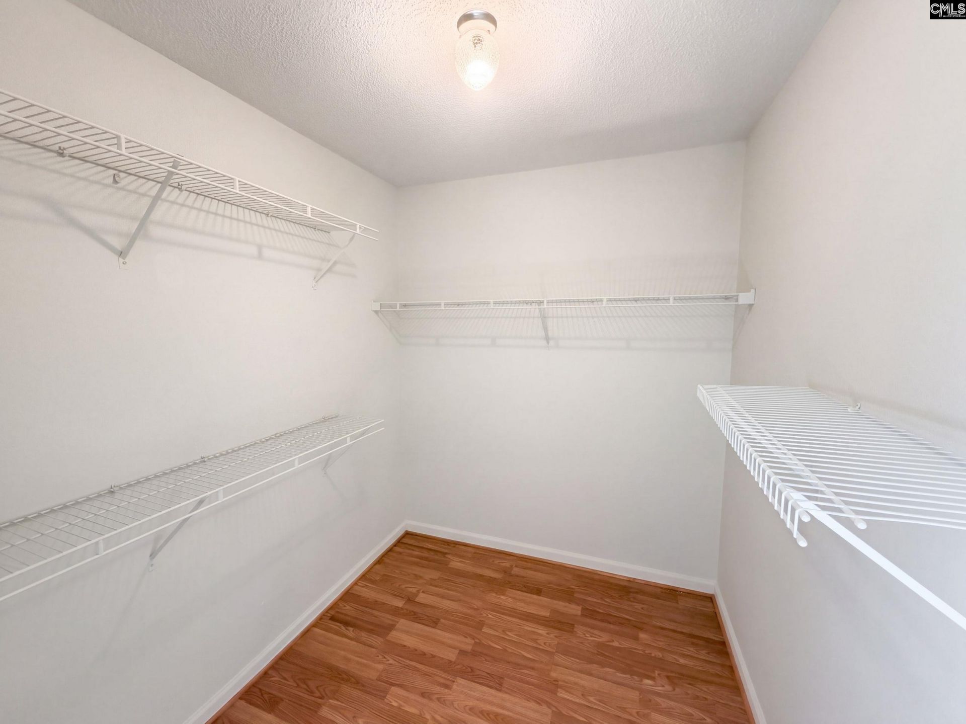 320 Hunters Ridge Drive  Photo 13