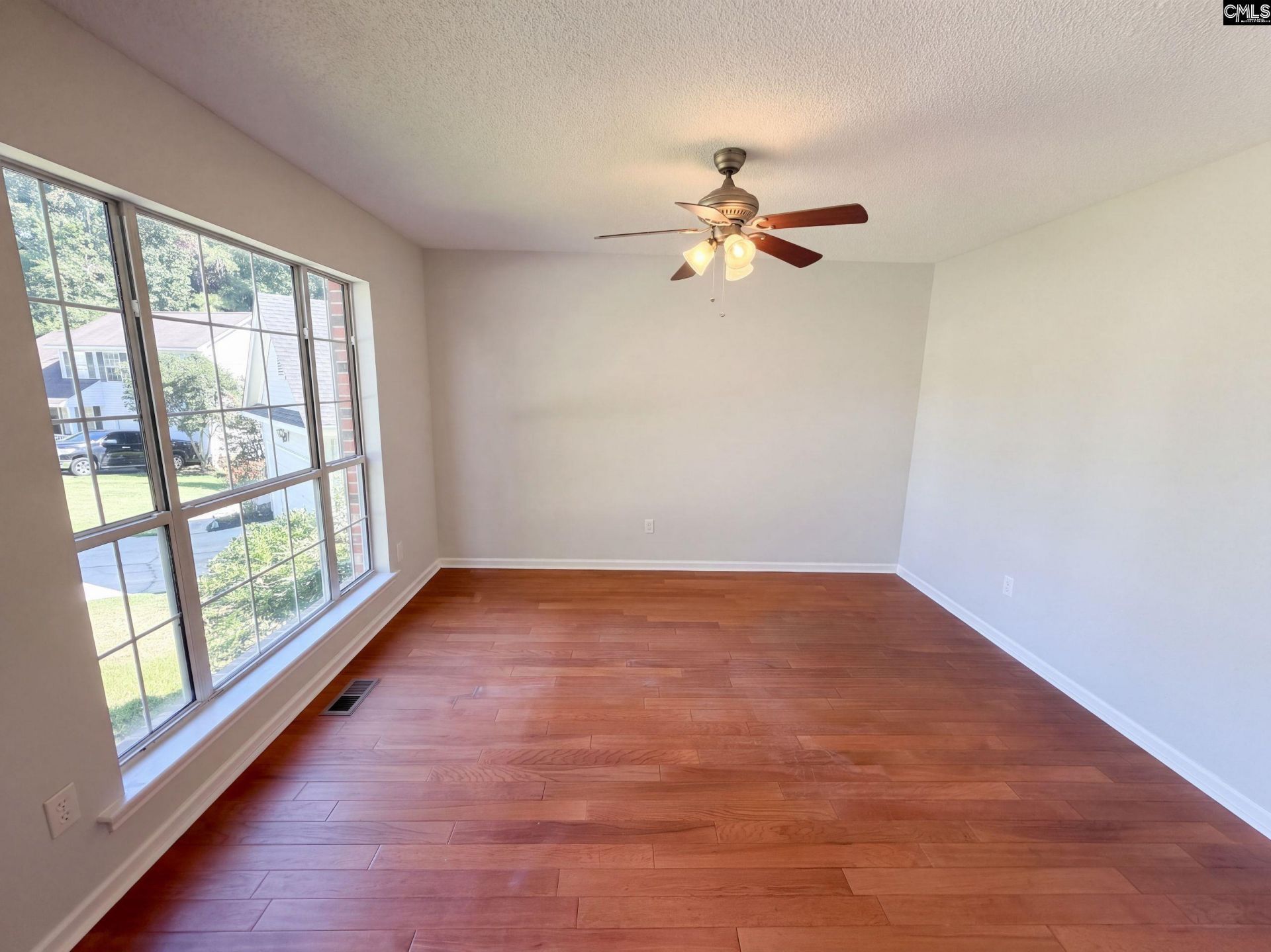 320 Hunters Ridge Drive  Photo 15