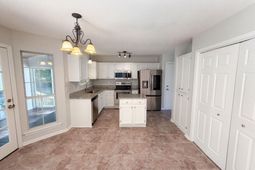 320 Hunters Ridge Drive  photo 4