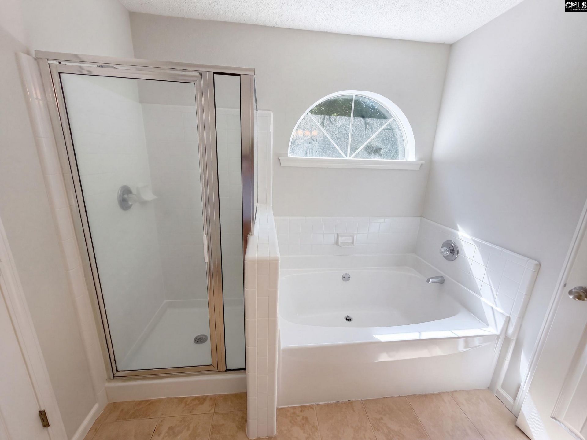 320 Hunters Ridge Drive  Photo 21