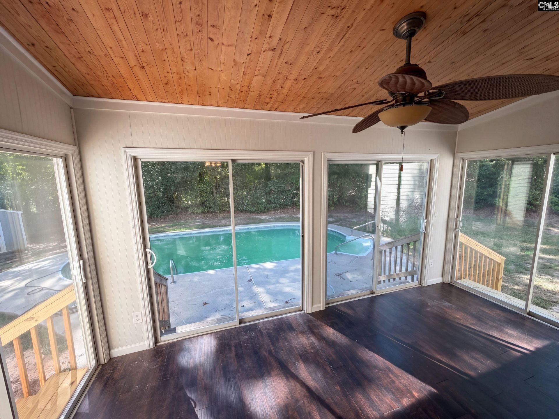 320 Hunters Ridge Drive  Photo 25