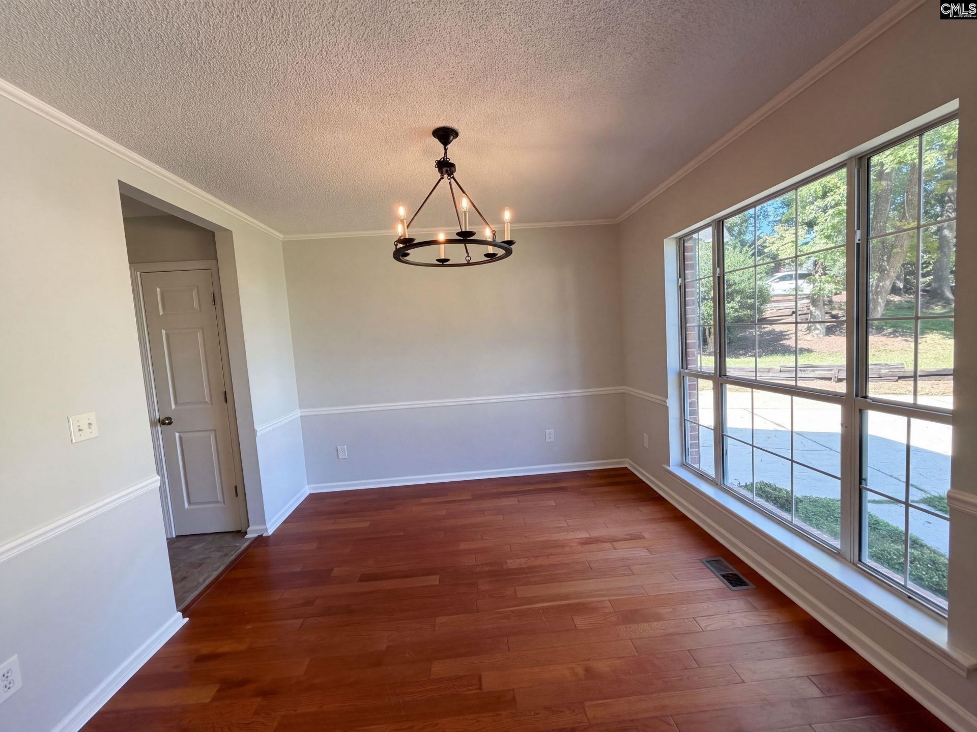 320 Hunters Ridge Drive  Photo 9