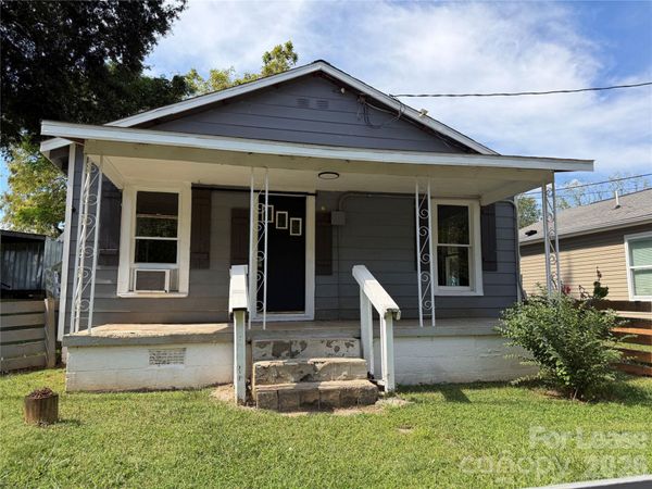 231 Oakland Avenue , Statesville, NC 28677