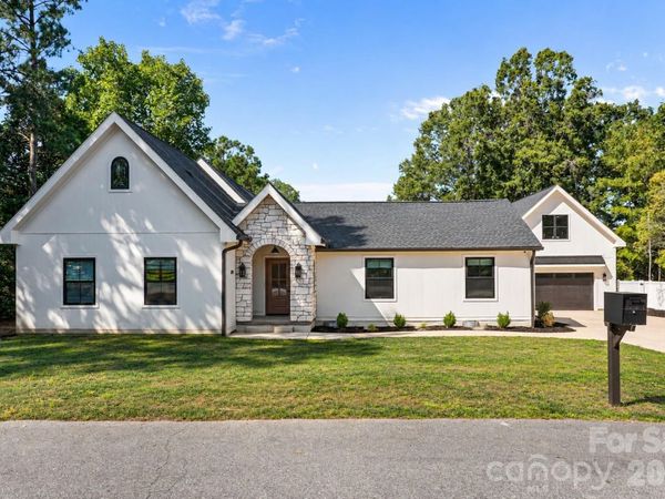 419 Clay Street, Mooresville, NC 28115