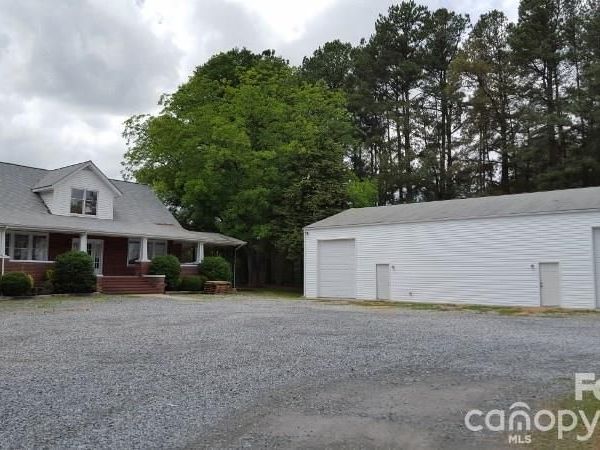 1862 E Landis Highway, Mooresville, NC 28115